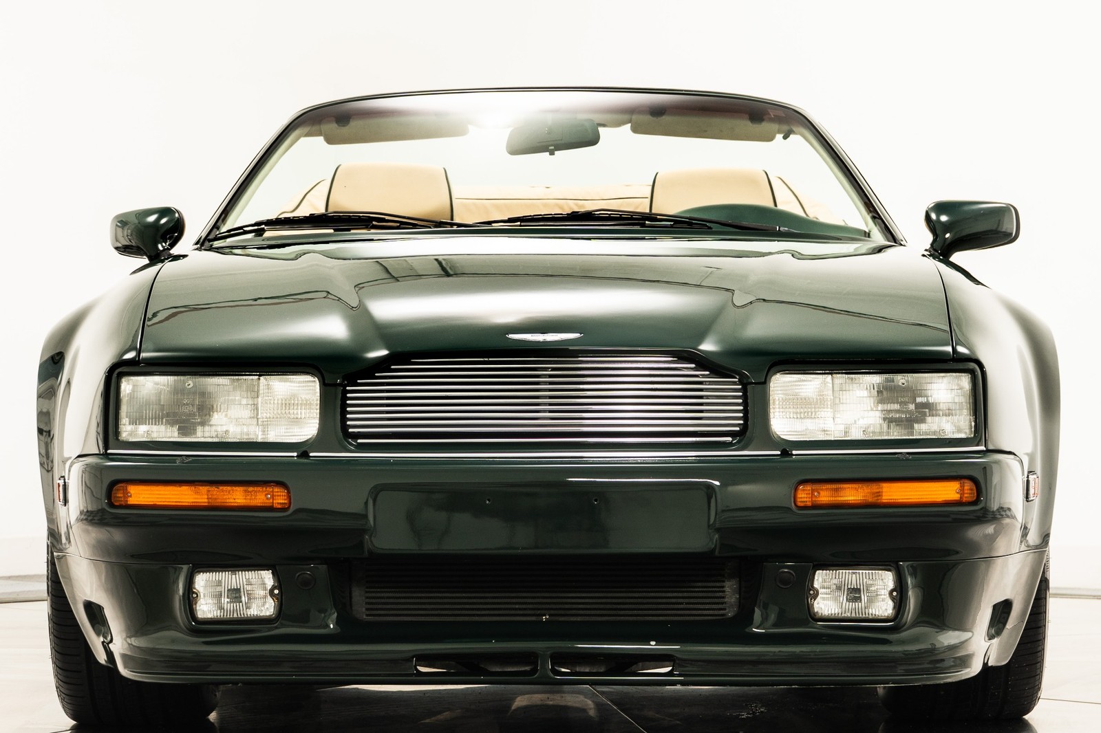 Aston-Martin-Virage-1993-2D-Coupe-3