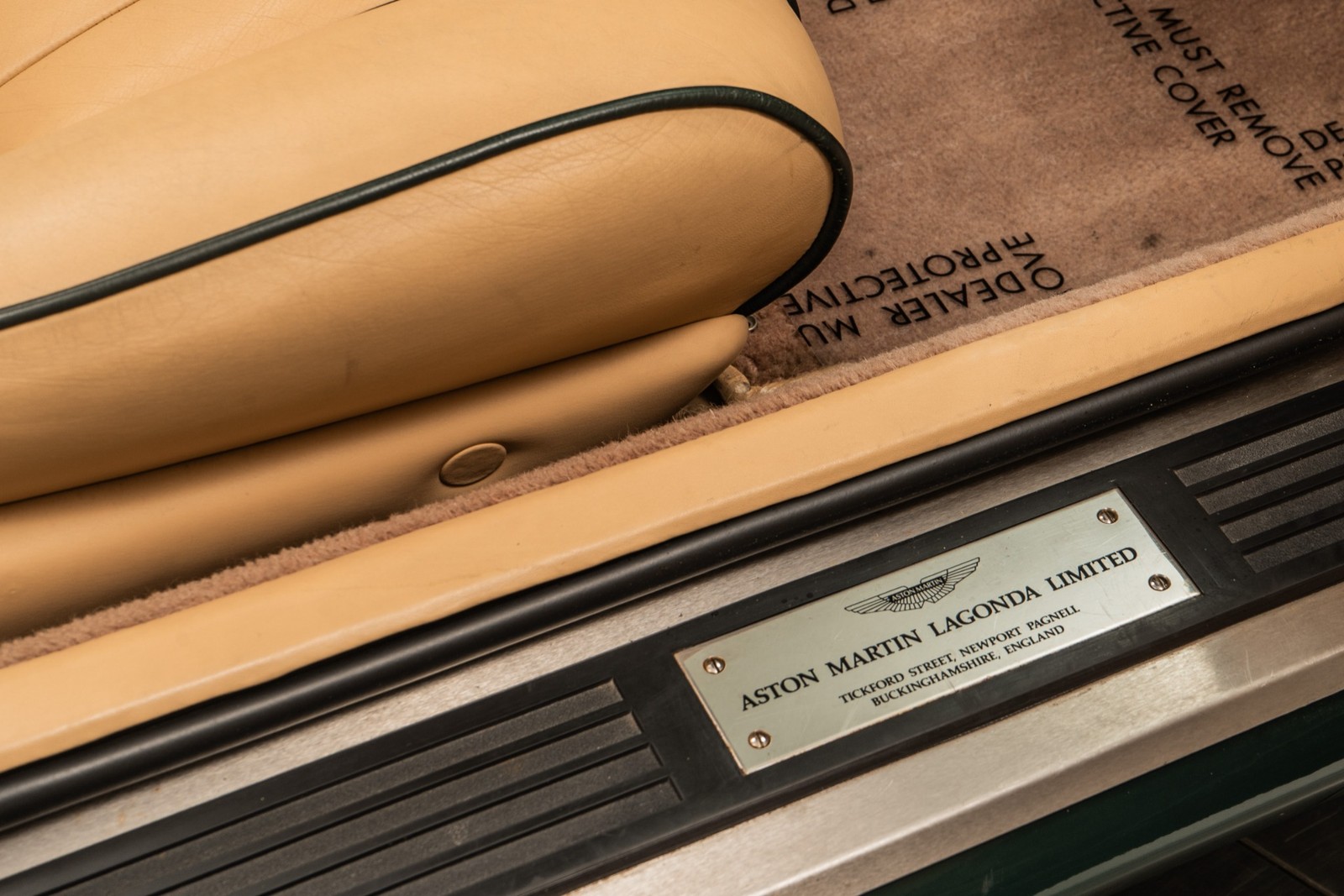 Aston-Martin-Virage-1993-2D-Coupe-30