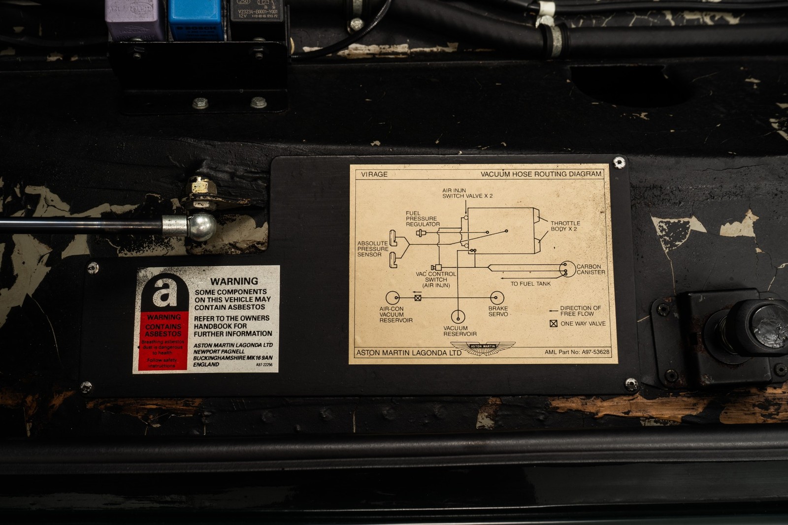 Aston-Martin-Virage-1993-2D-Coupe-34