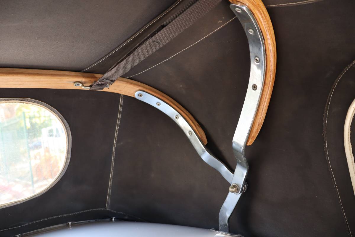 Auburn-boattail-speedster-1978-1