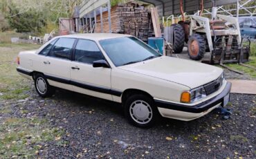 Audi-5000s-1984-custom-1