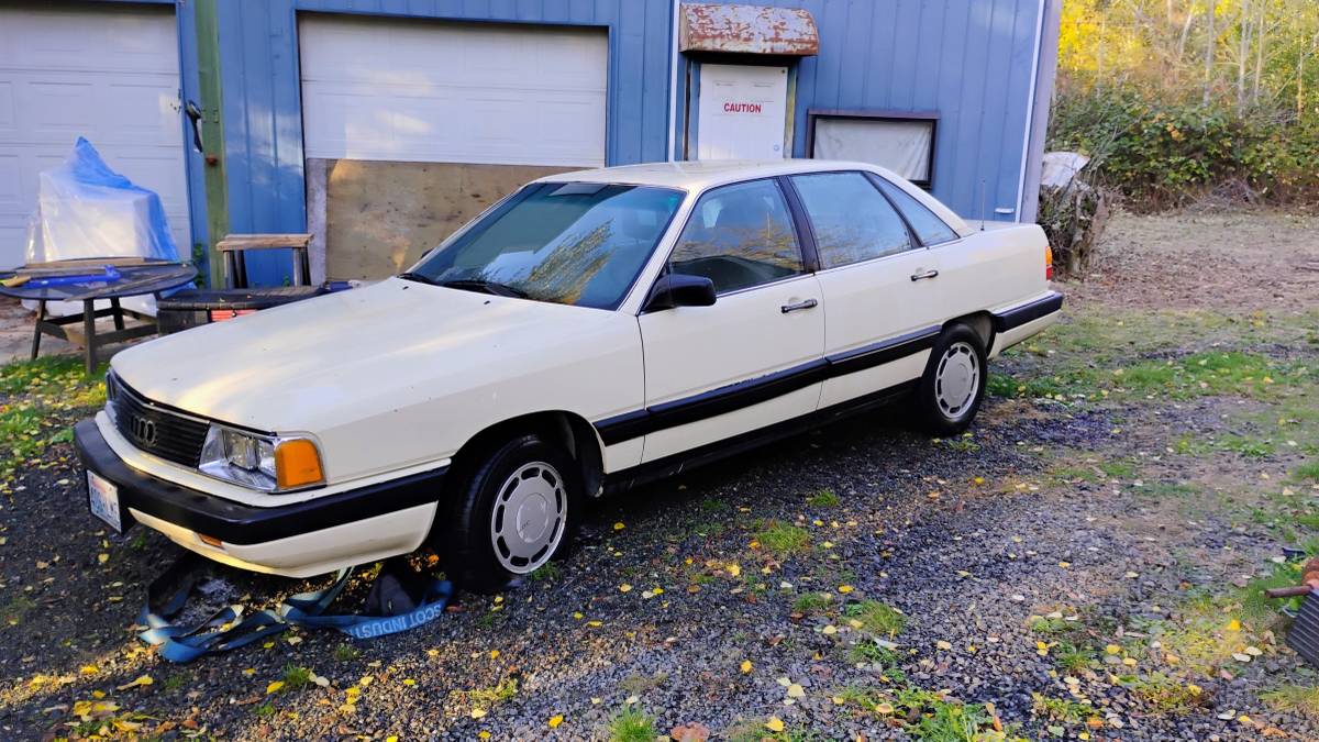 Audi-5000s-1984-custom