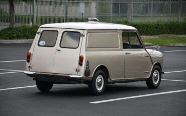 Austin-1967-Van-2