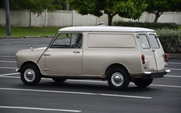 Austin-1967-Van-4