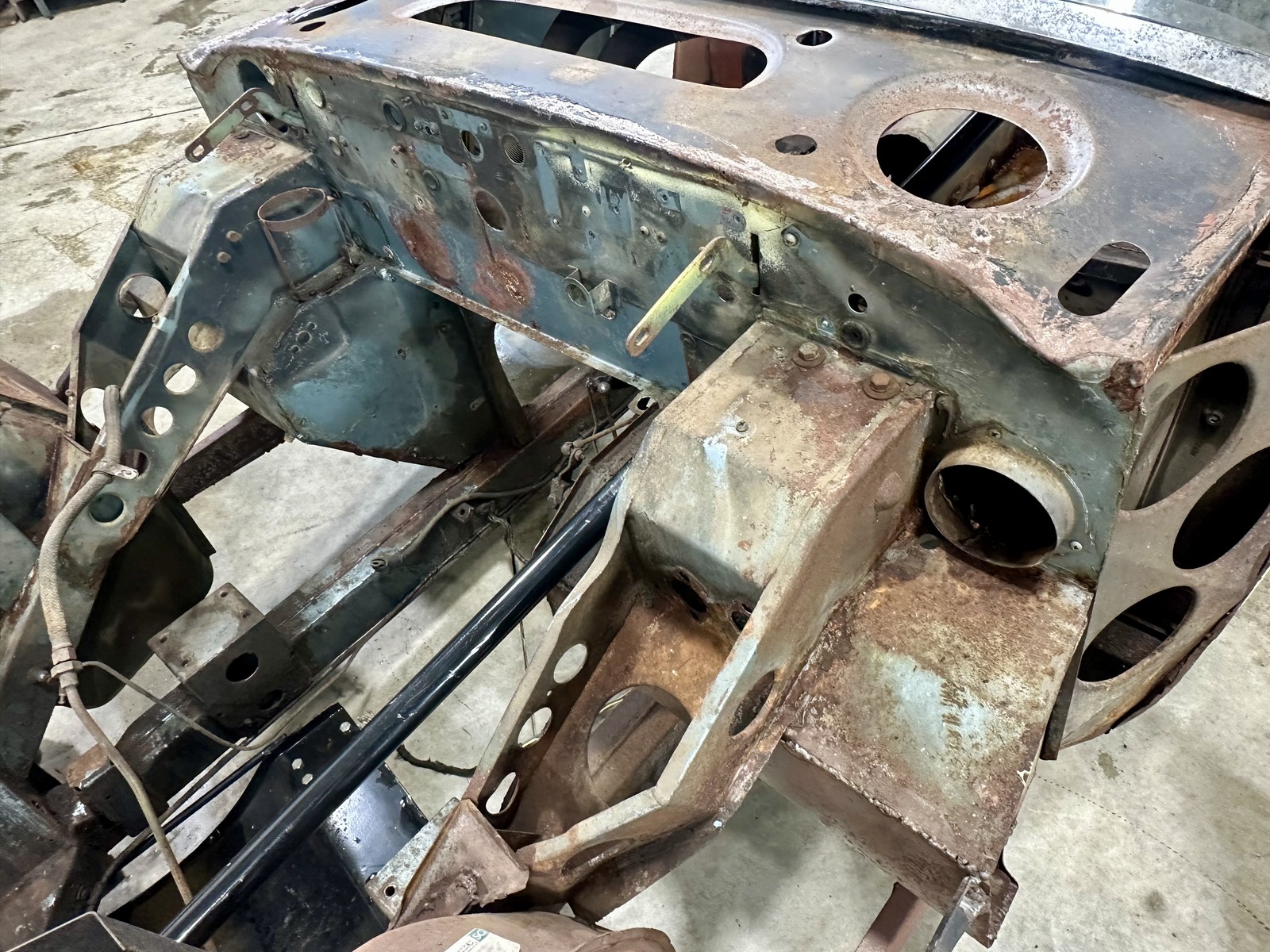 Austin-Healey-3000-1965-Convertible-11