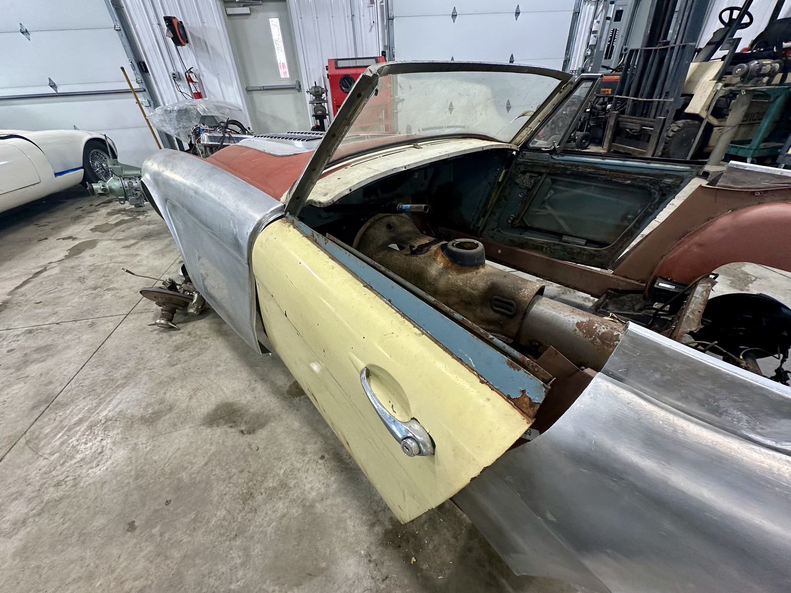 Austin-Healey-3000-1965-Convertible-19