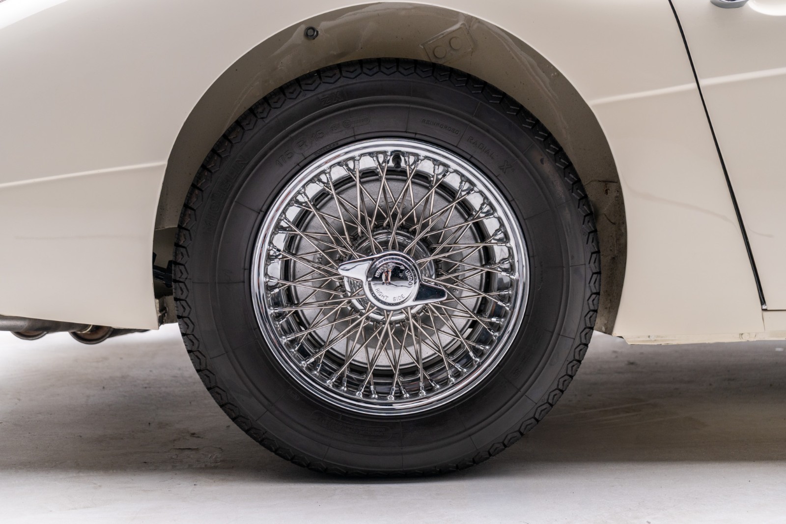 Austin-Healey-3000-1965-Convertible-25