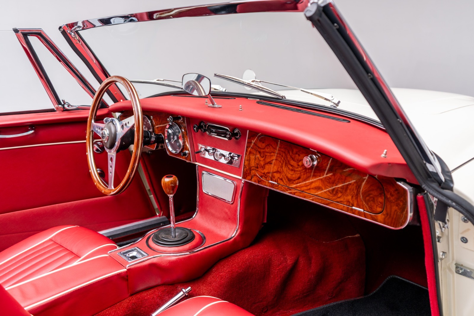 Austin-Healey-3000-1965-Convertible-30