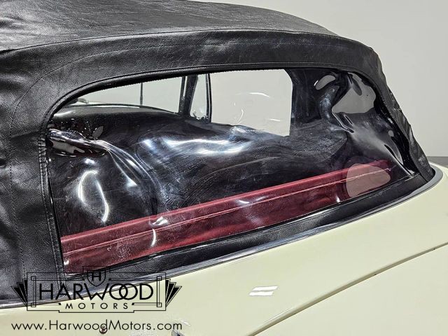 Austin-Healey-3000-1965-Convertible-34