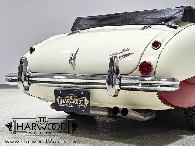 Austin-Healey-3000-1965-Convertible-37