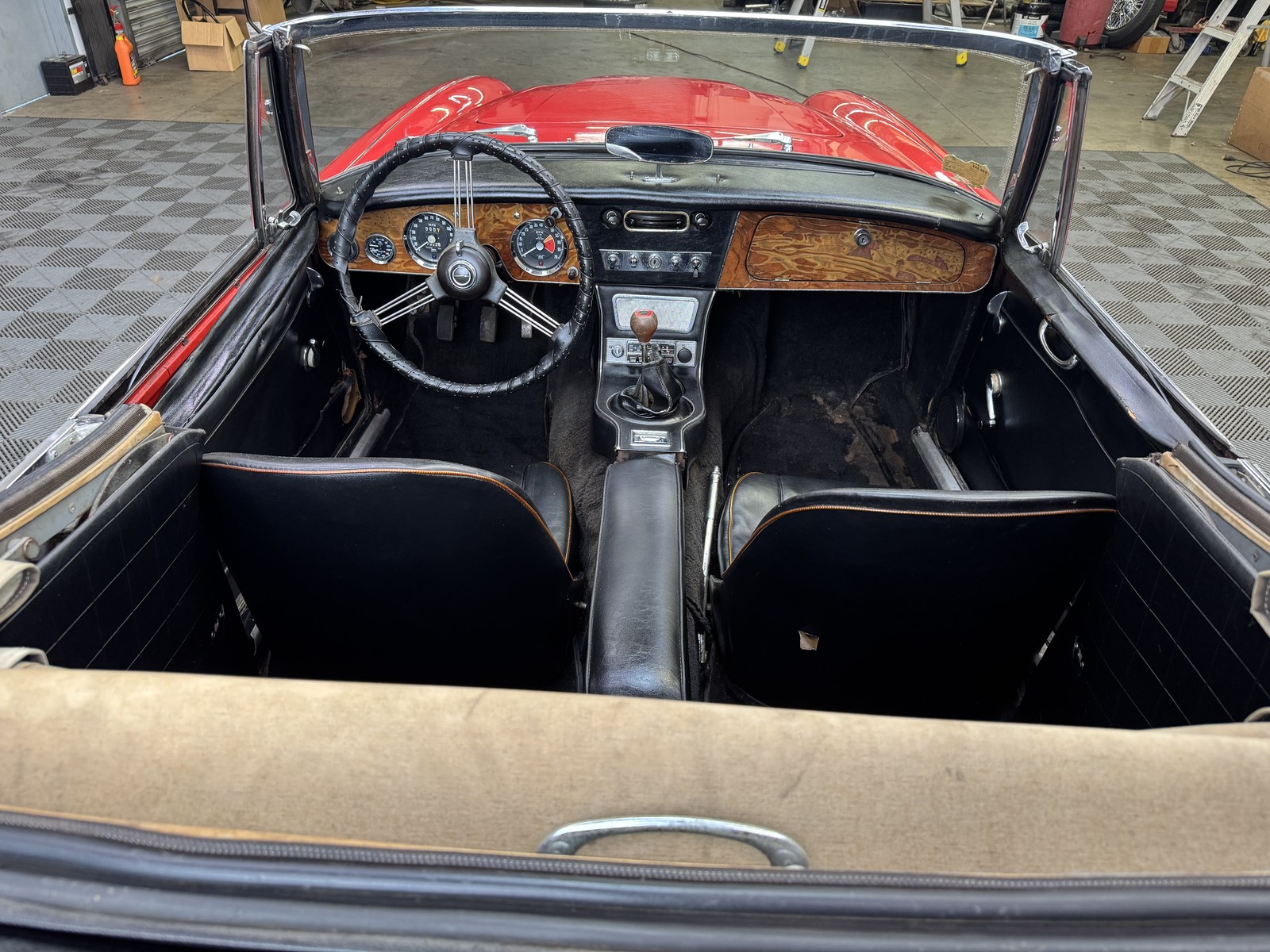 Austin-Healey-3000-1967-Convertible-24