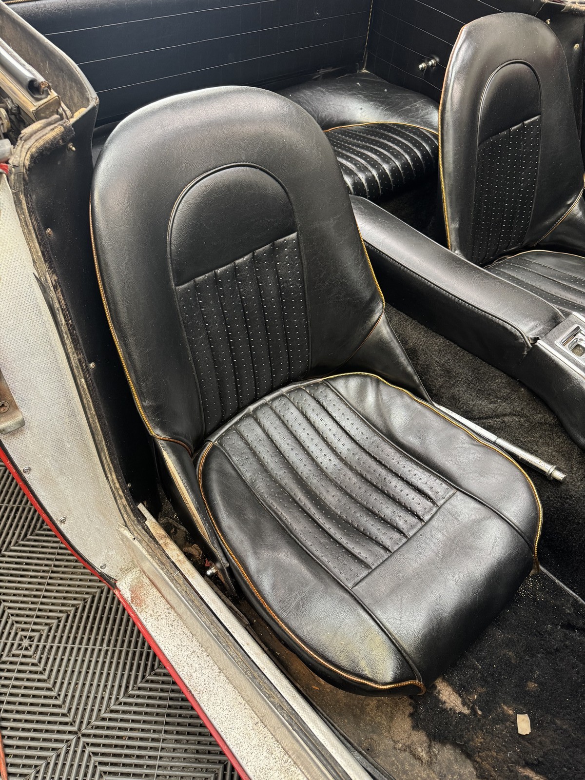 Austin-Healey-3000-1967-Convertible-26