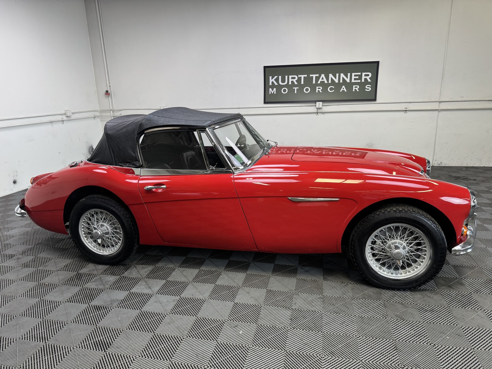 Austin-Healey-3000-1967-Convertible-3