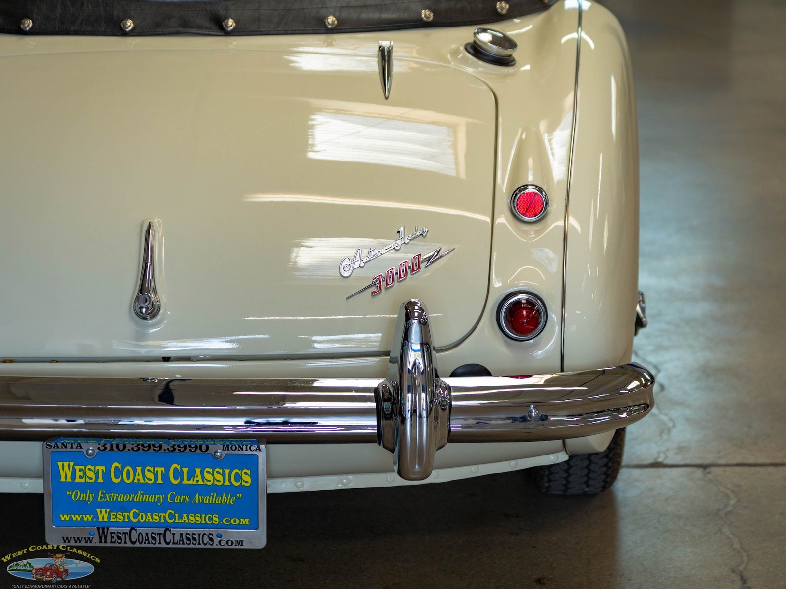 Austin-Healey-BT7-Roadster-1960-2-Door-Convertible-20