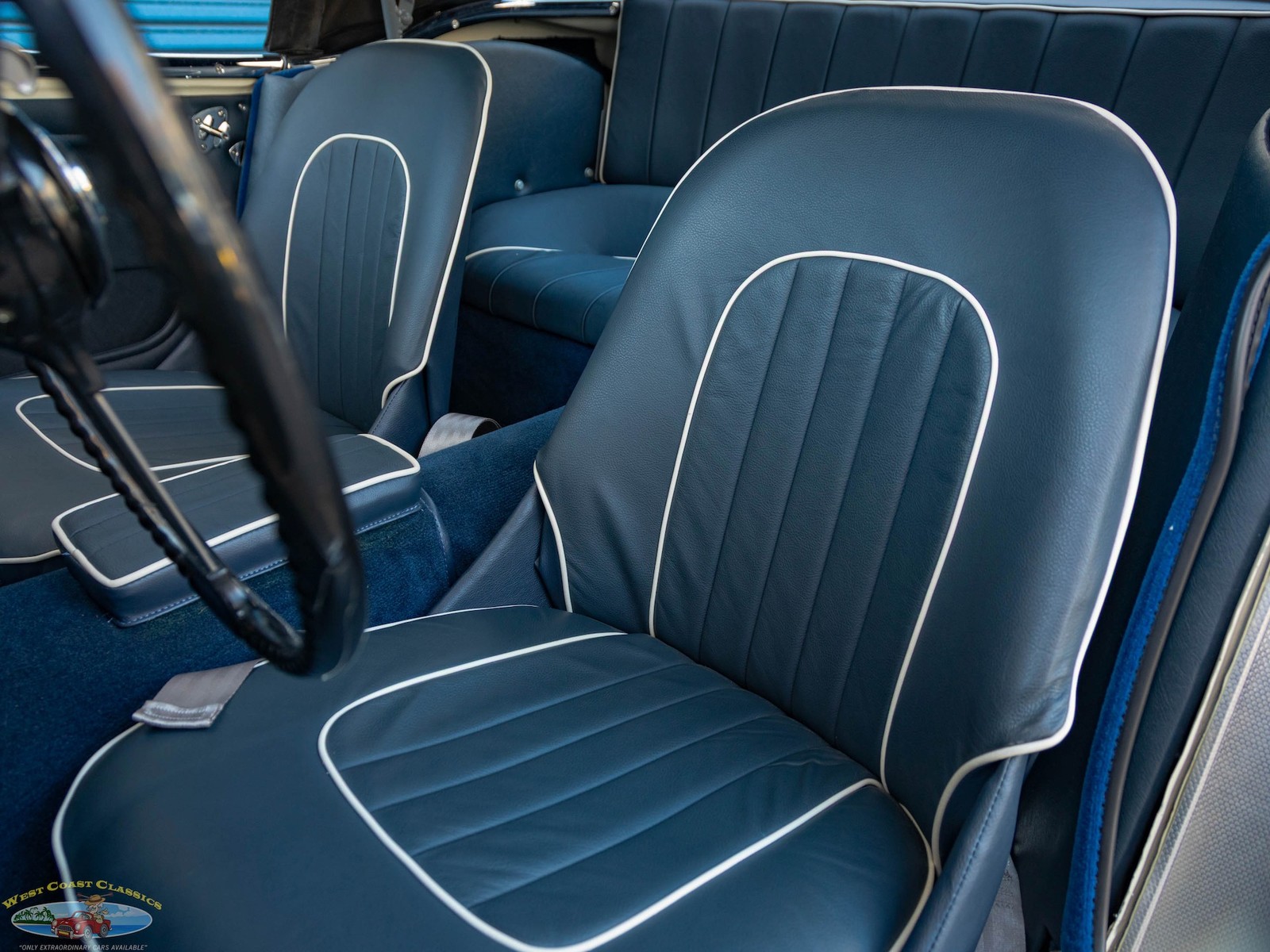 Austin-Healey-BT7-Roadster-1960-2-Door-Convertible-27