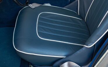 Austin-Healey-BT7-Roadster-1960-2-Door-Convertible-31