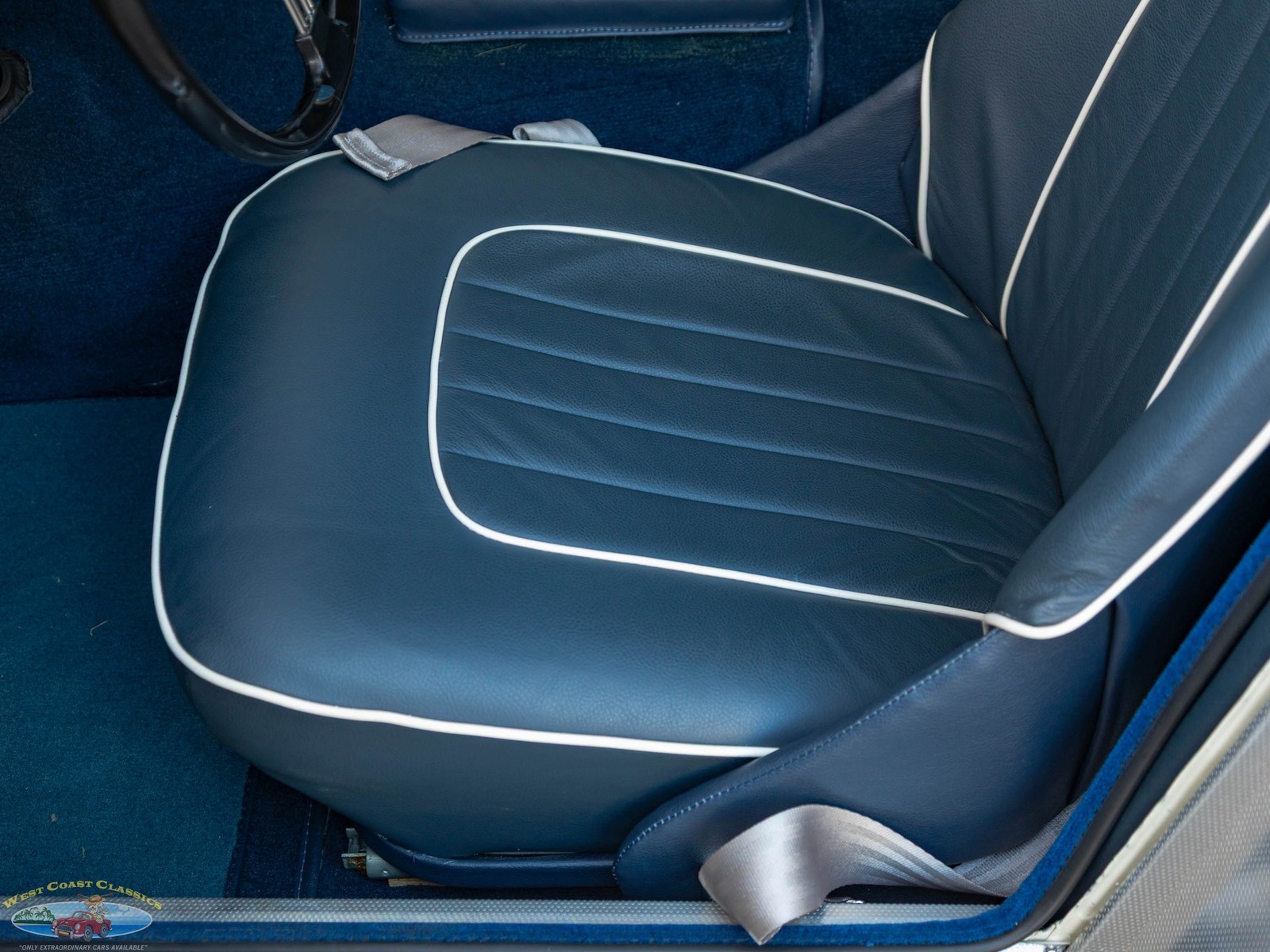 Austin-Healey-BT7-Roadster-1960-2-Door-Convertible-31