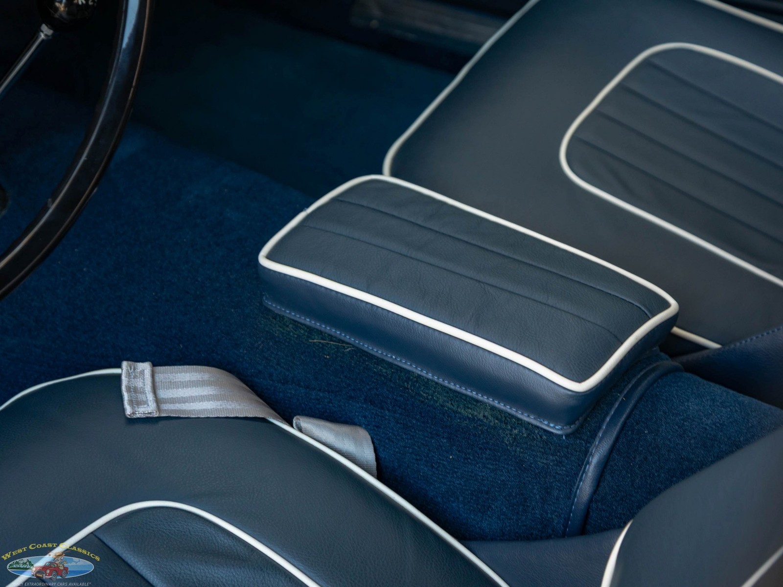 Austin-Healey-BT7-Roadster-1960-2-Door-Convertible-34