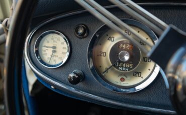 Austin-Healey-BT7-Roadster-1960-2-Door-Convertible-37