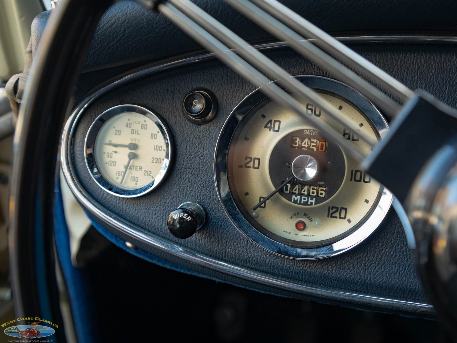 Austin-Healey-BT7-Roadster-1960-2-Door-Convertible-37