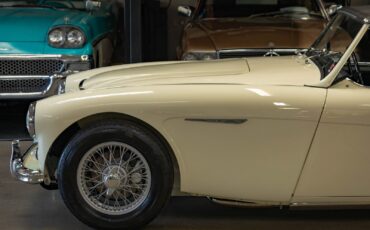 Austin-Healey-BT7-Roadster-1960-2-Door-Convertible-4