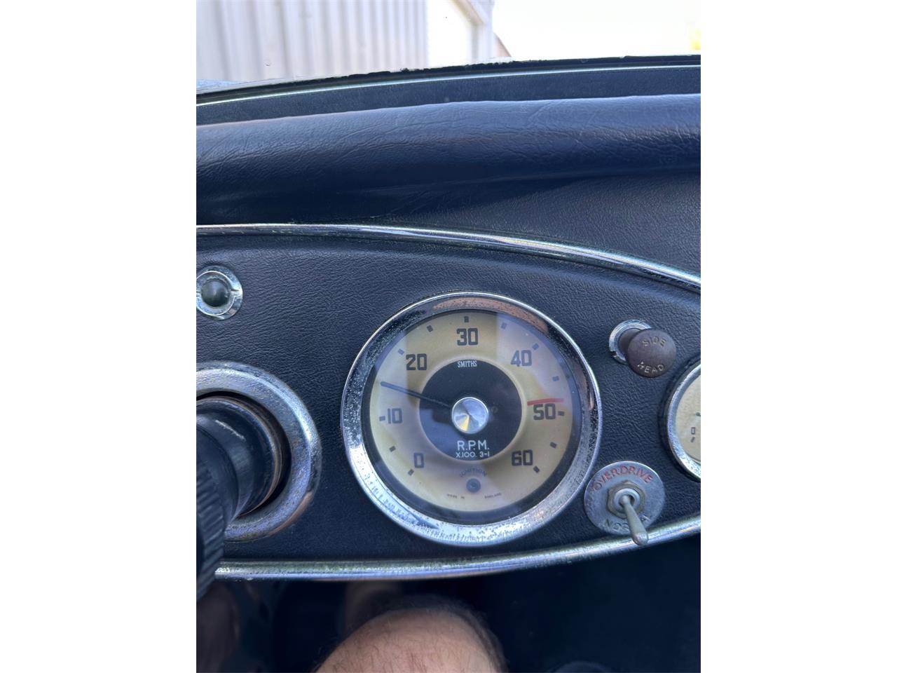 Austin-healey-100-6-1957-Green-Black-8