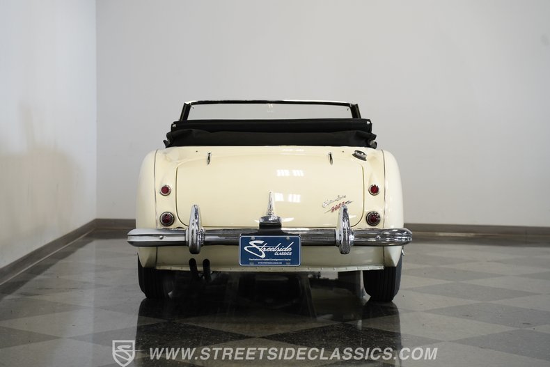 Austin-healey-3000-1963-Old-English-White-Black-36