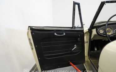 Austin-healey-3000-1963-Old-English-White-Black-43