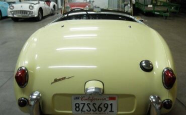 Austin-healey-sprite-1960-yellow-1