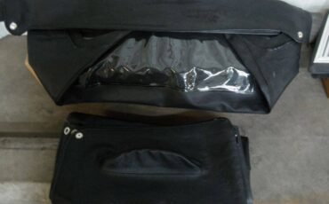 Austin-healey-sprite-1960-yellow-11