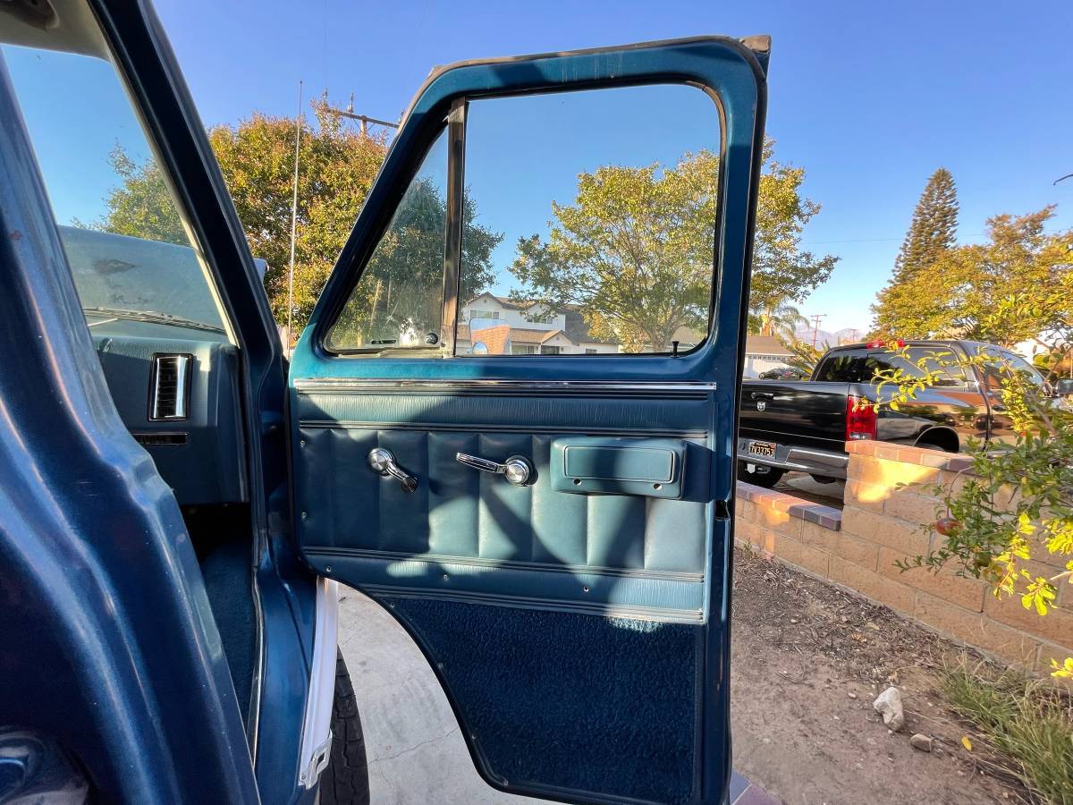 Beauville-1980-custom-3