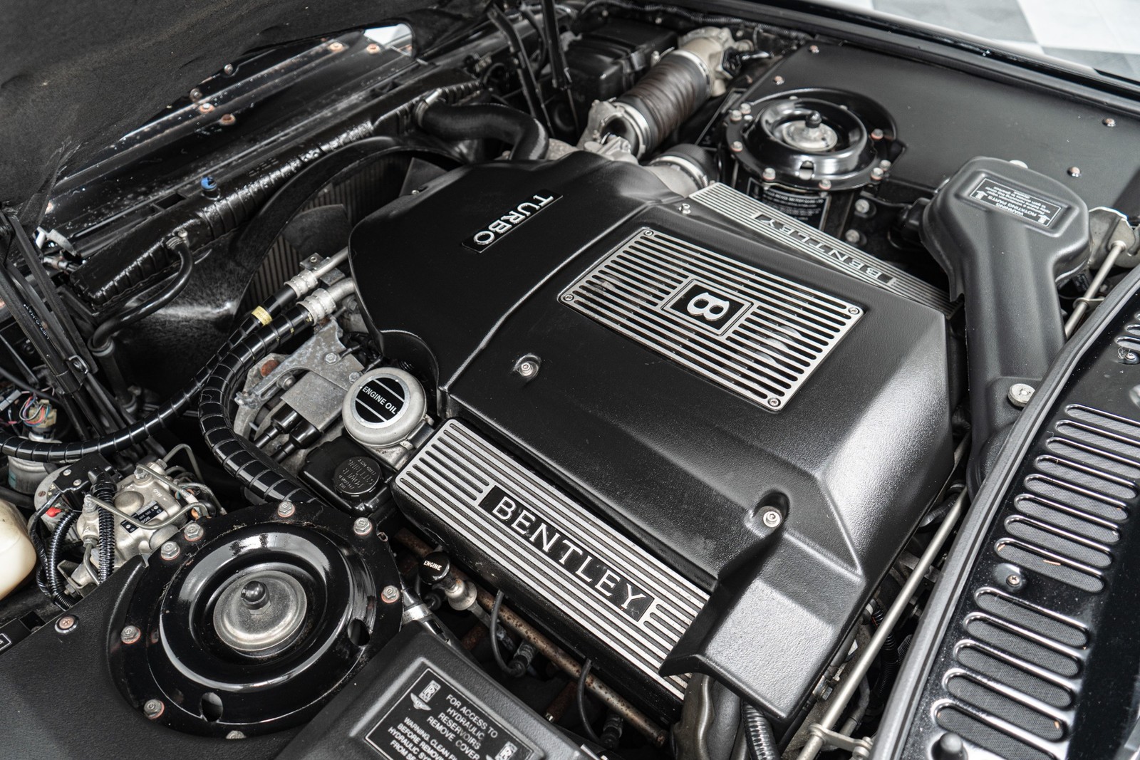 Bentley-Continental-1995-2D-Coupe-31