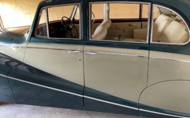 Bentley-EMPRESS-BY-HOOPER-1956-Sedan-2