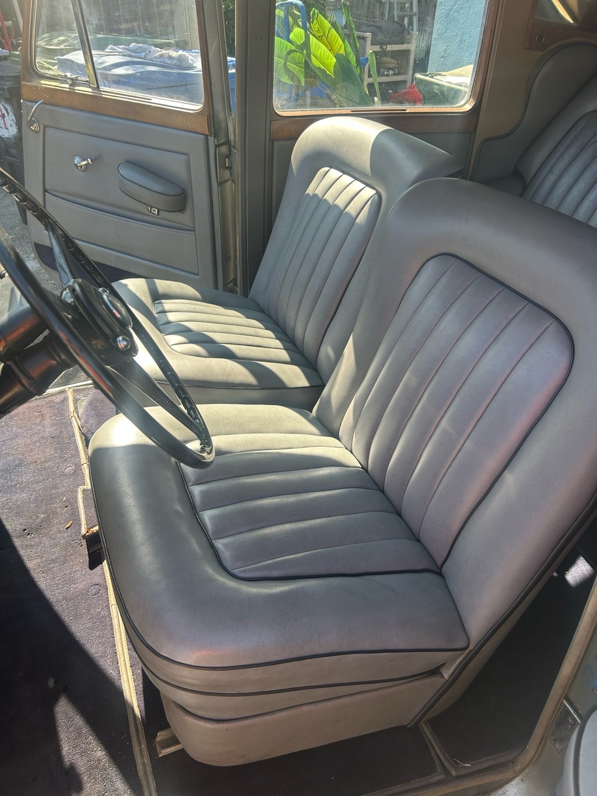 Bentley-MK-VI-1952-Sedan-11