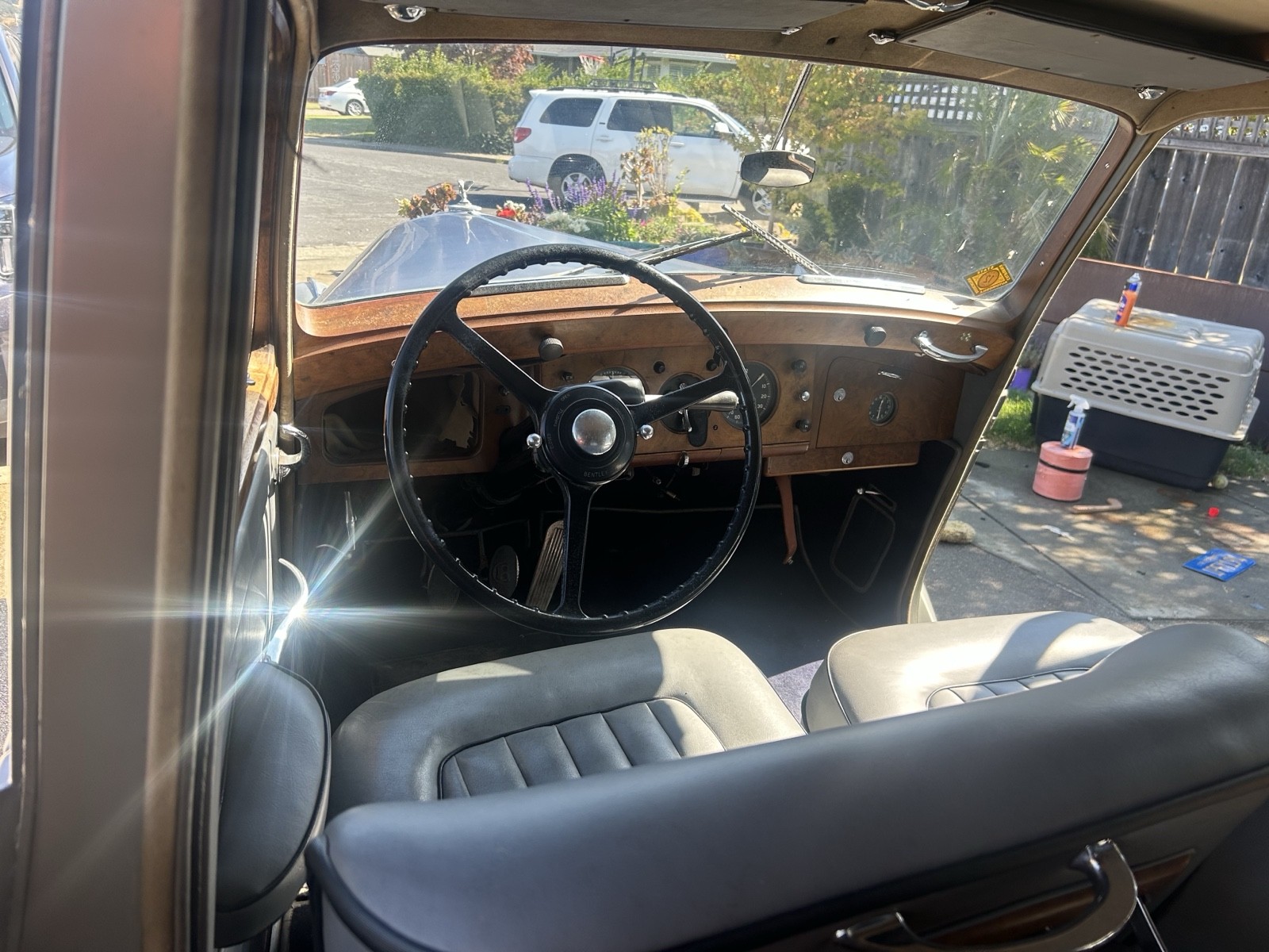 Bentley-MK-VI-1952-Sedan-14