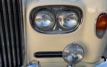 Bentley-S3-1965-Sedan-10