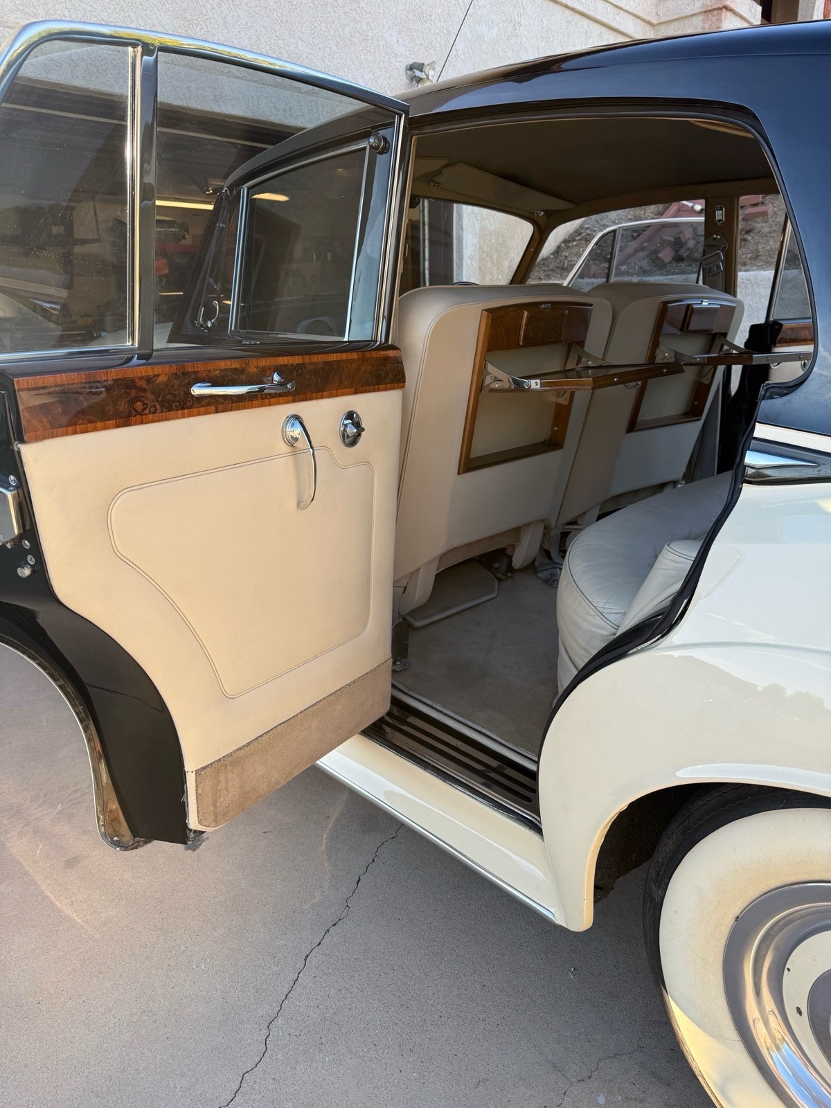 Bentley-S3-1965-Sedan-23