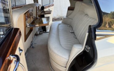 Bentley-S3-1965-Sedan-24