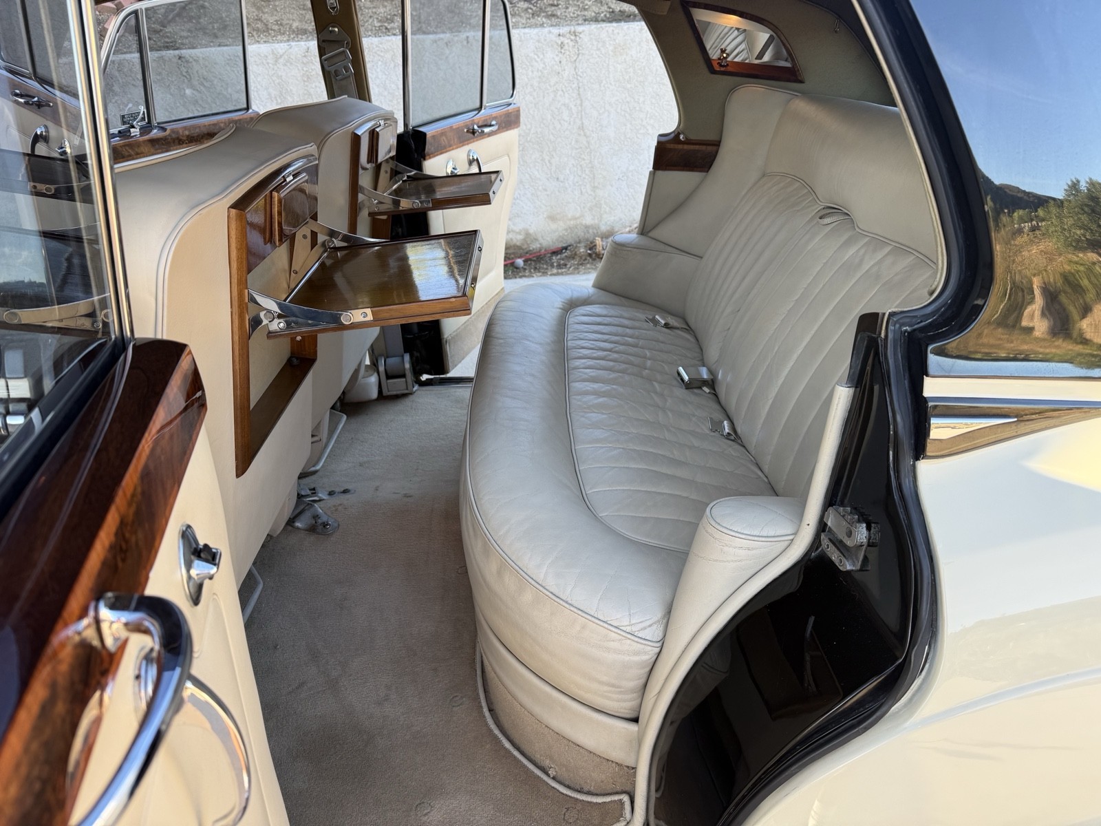 Bentley-S3-1965-Sedan-24