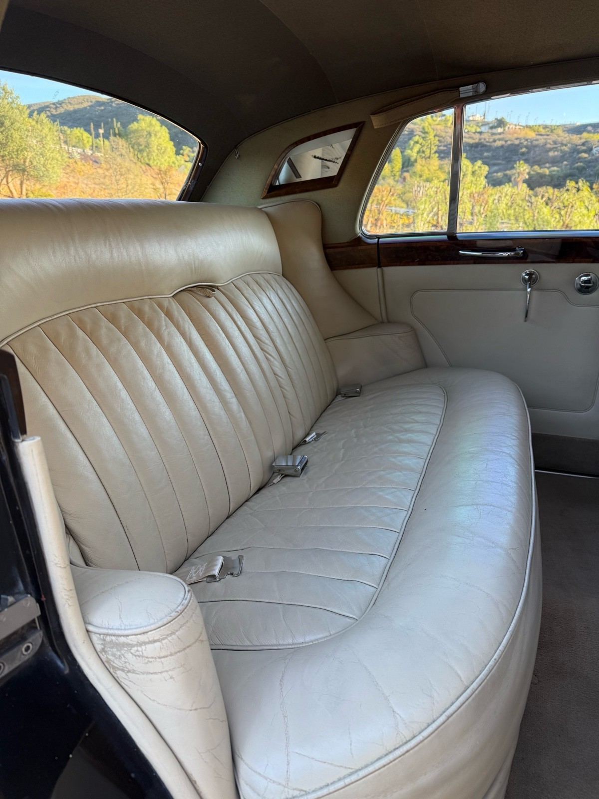 Bentley-S3-1965-Sedan-26