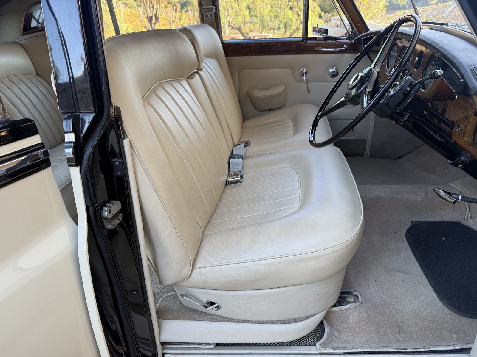 Bentley-S3-1965-Sedan-27