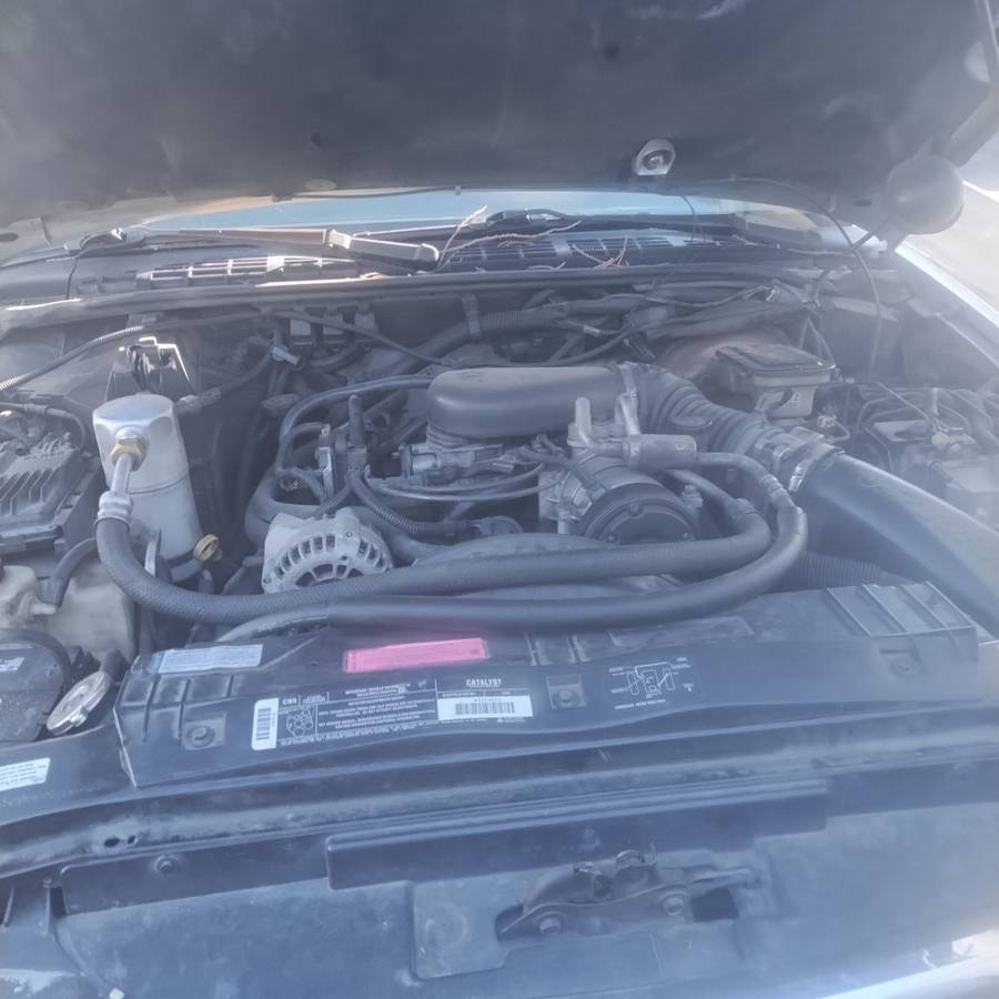 Blazer-four-door-suv-1996-grey-12