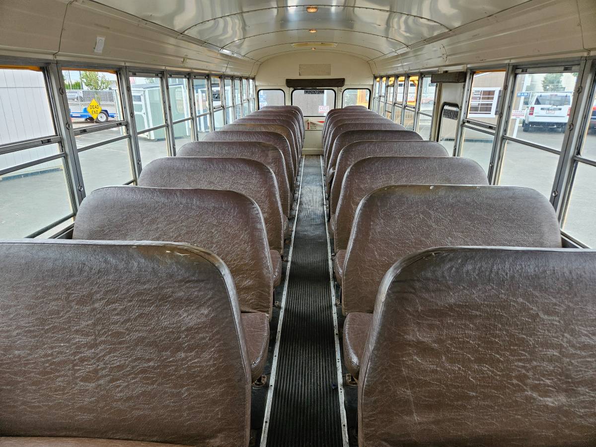 Bluebird-bus-diesel-1993-16