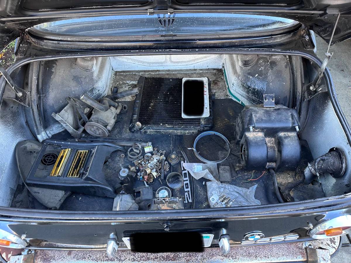 Bmw-2002-1971-black-10