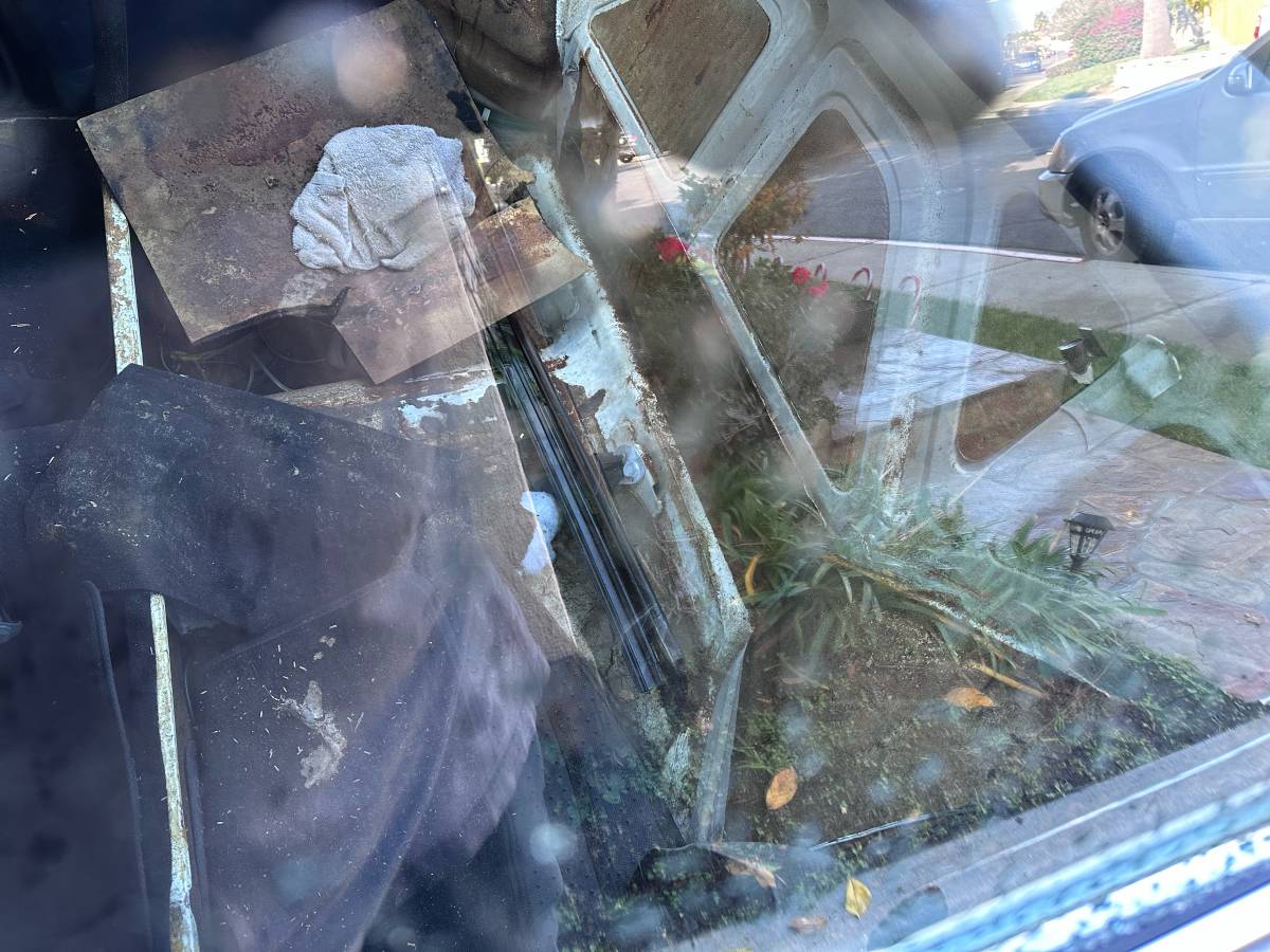 Bmw-2002-1971-black-14