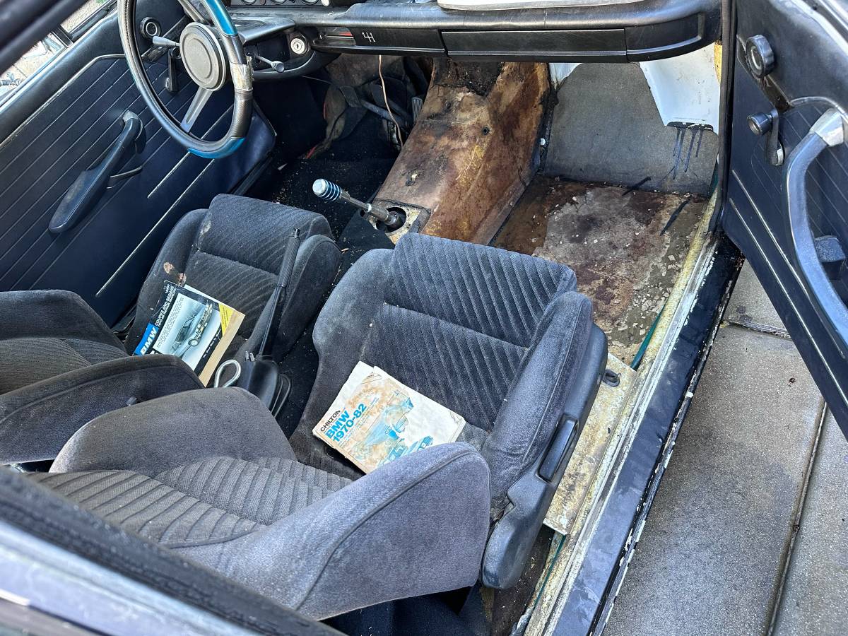 Bmw-2002-1971-black-8