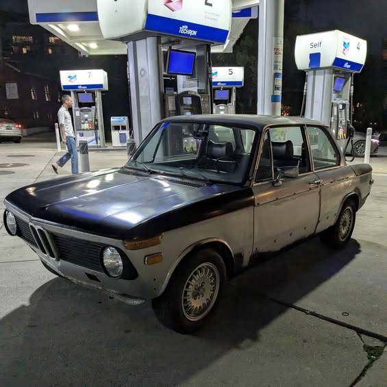 Bmw-2002-1974-grey-2