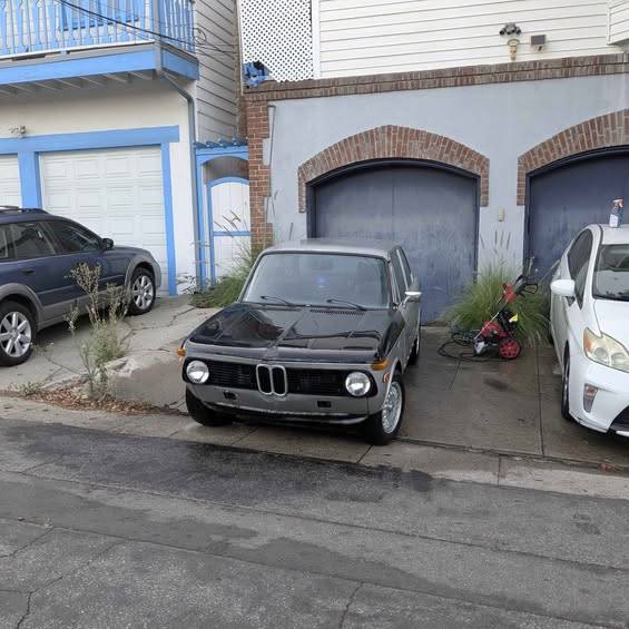 Bmw-2002-1974-grey-5