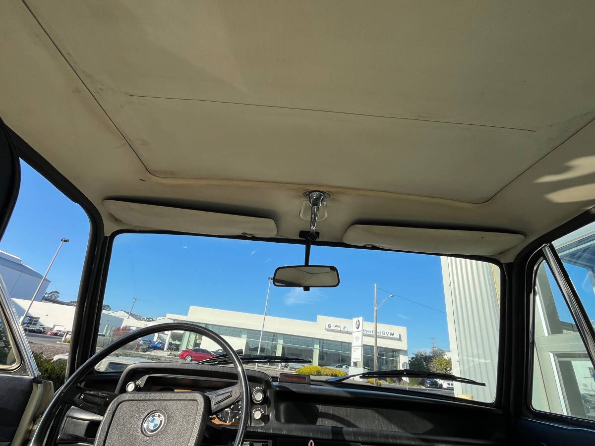 Bmw-2002-1974-white-14