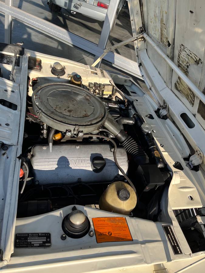 Bmw-2002-1974-white-15